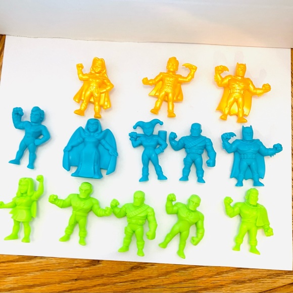 Wendy’s 2024 DC Superhero Figures Lot(13) Assorted Loose - Picture 1 of 8